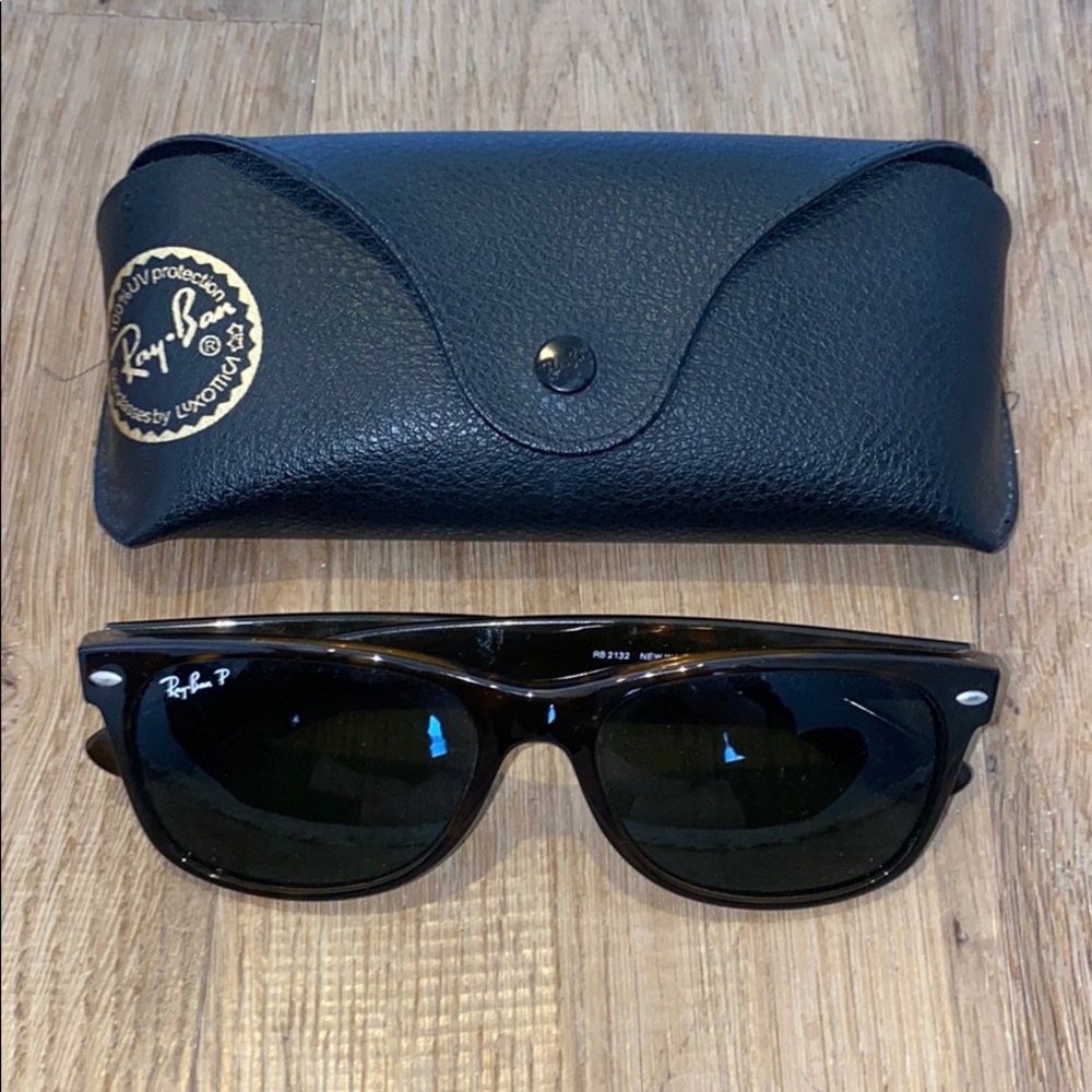 RAYBAN NEW WAYFARER SUNGLASSES